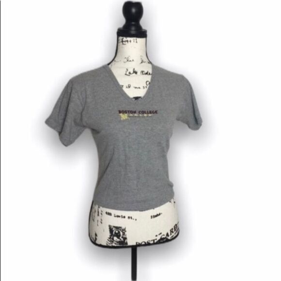 Vintage Russell Athletic Boston College Eagles Cropped V-Neck T-Shirt Women’s Sm - Picture 1 of 3